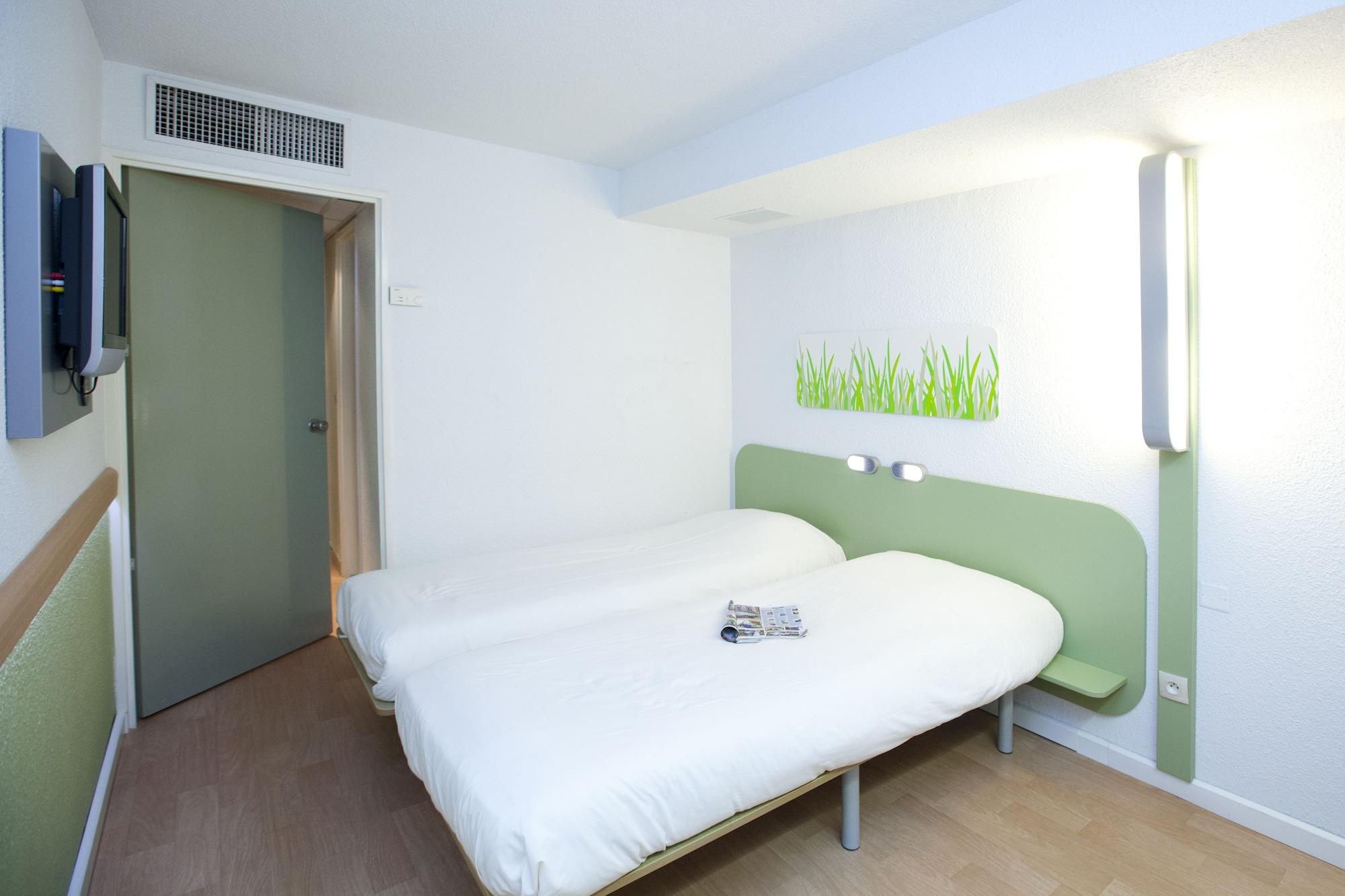 Ibis Budget Marseille Vieux Port Bagian luar foto