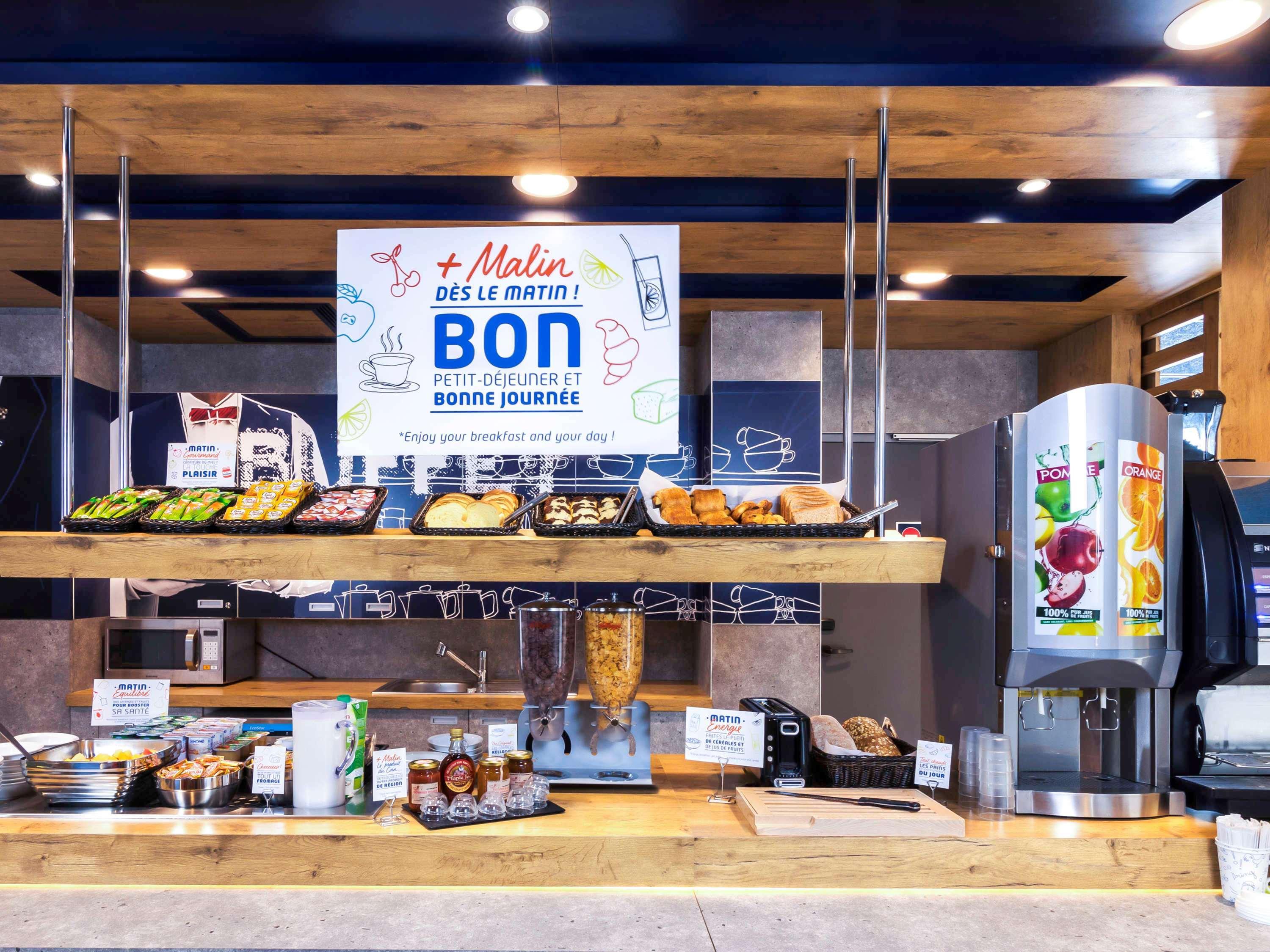 Ibis Budget Marseille Vieux Port Bagian luar foto