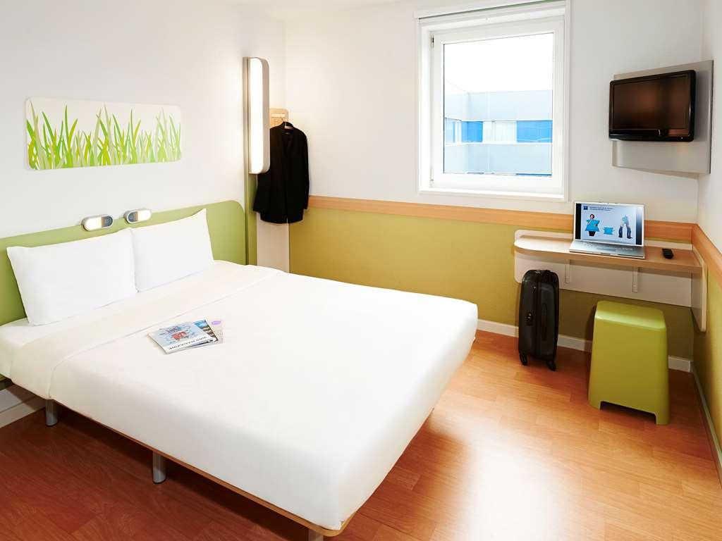 Ibis Budget Marseille Vieux Port Ruang foto