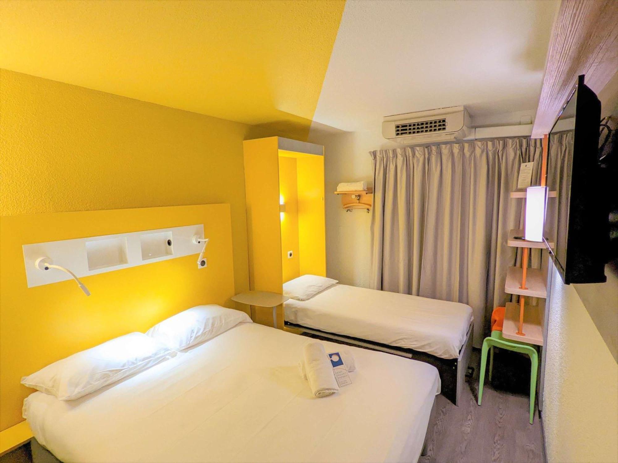 Ibis Budget Marseille Vieux Port Bagian luar foto