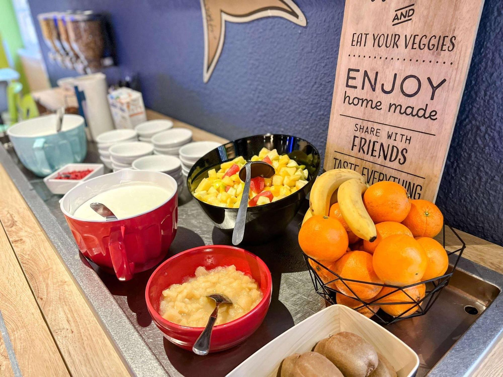 Ibis Budget Marseille Vieux Port Bagian luar foto