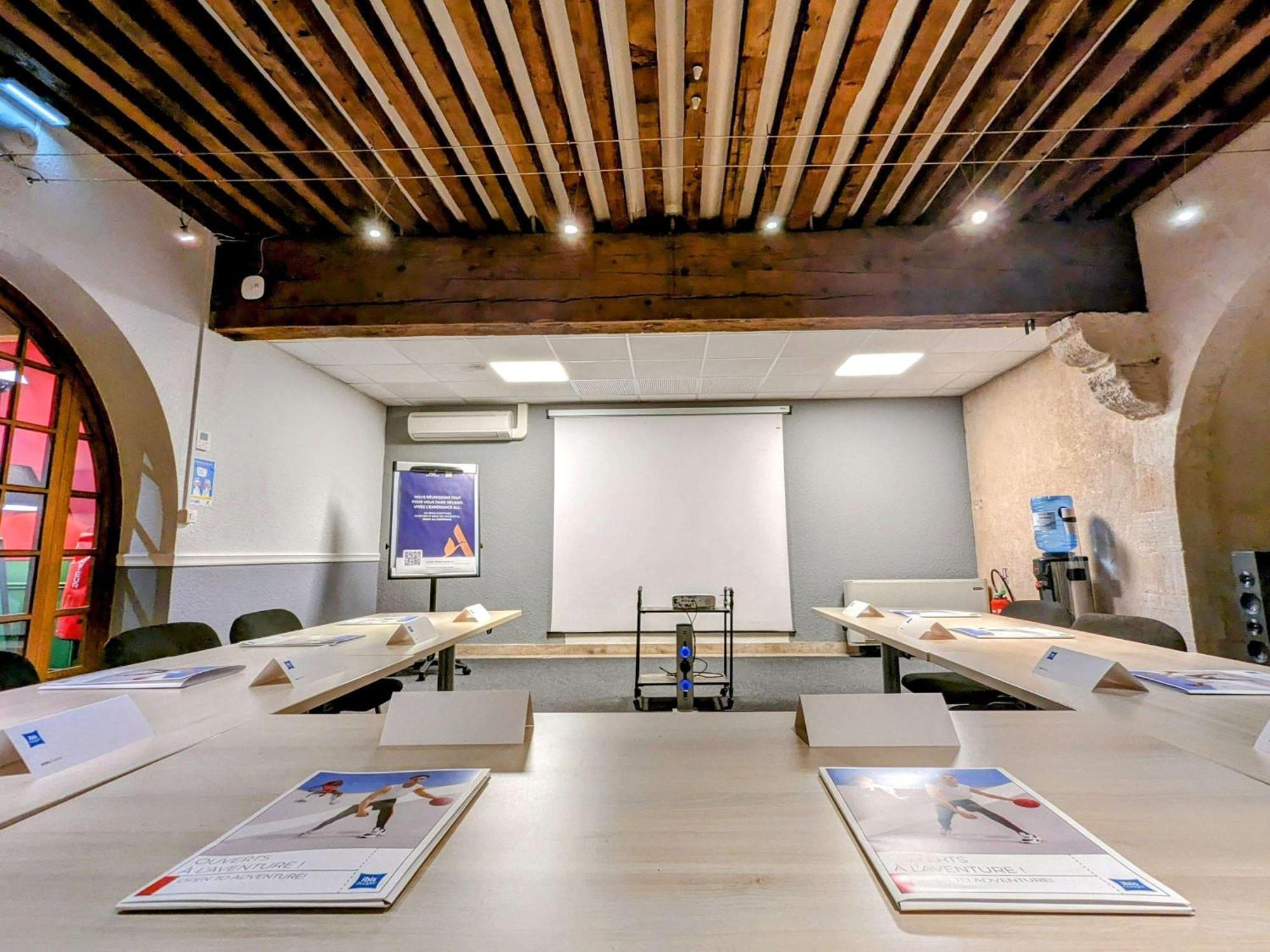Ibis Budget Marseille Vieux Port Bagian luar foto