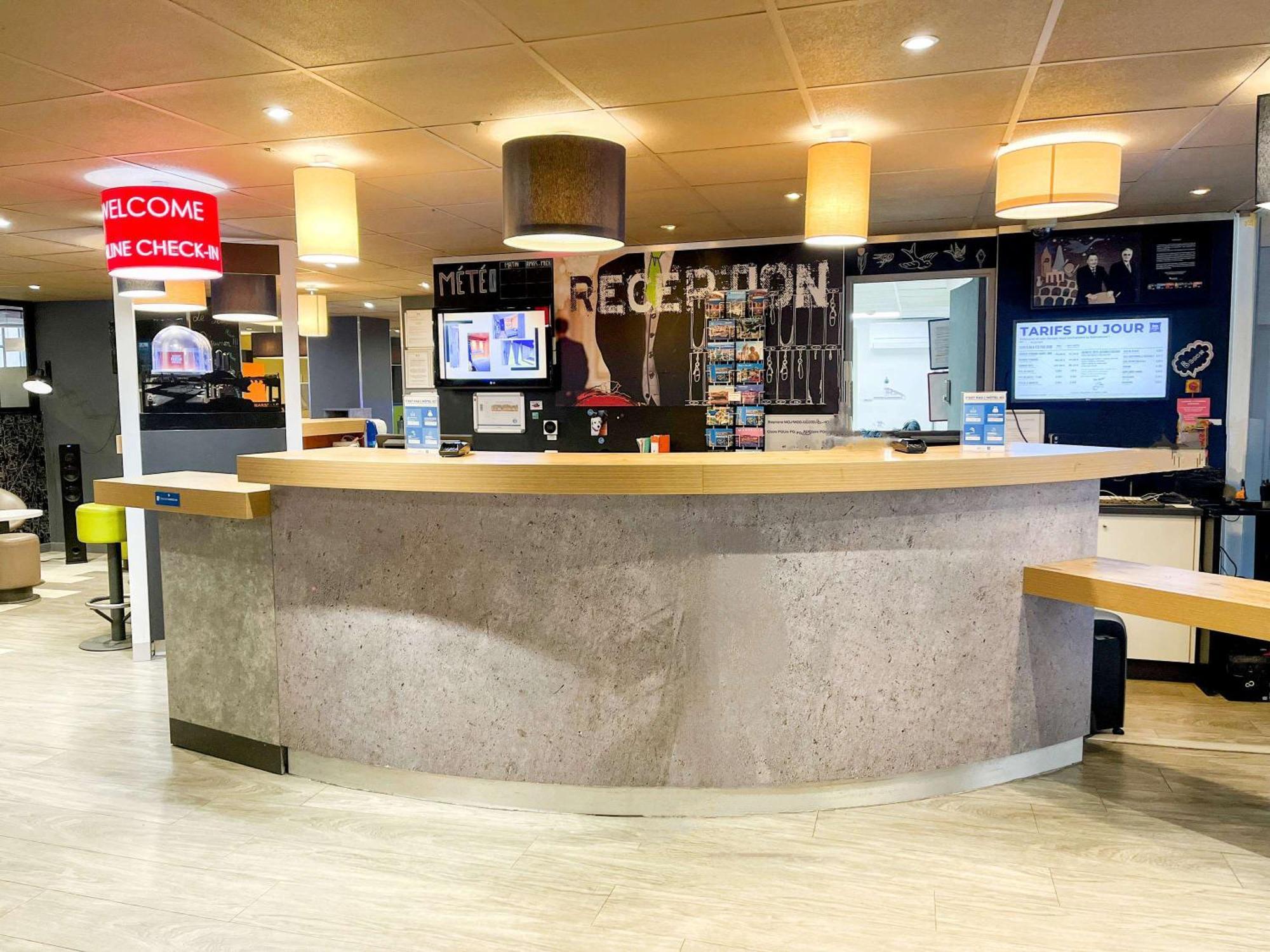 Ibis Budget Marseille Vieux Port Bagian luar foto