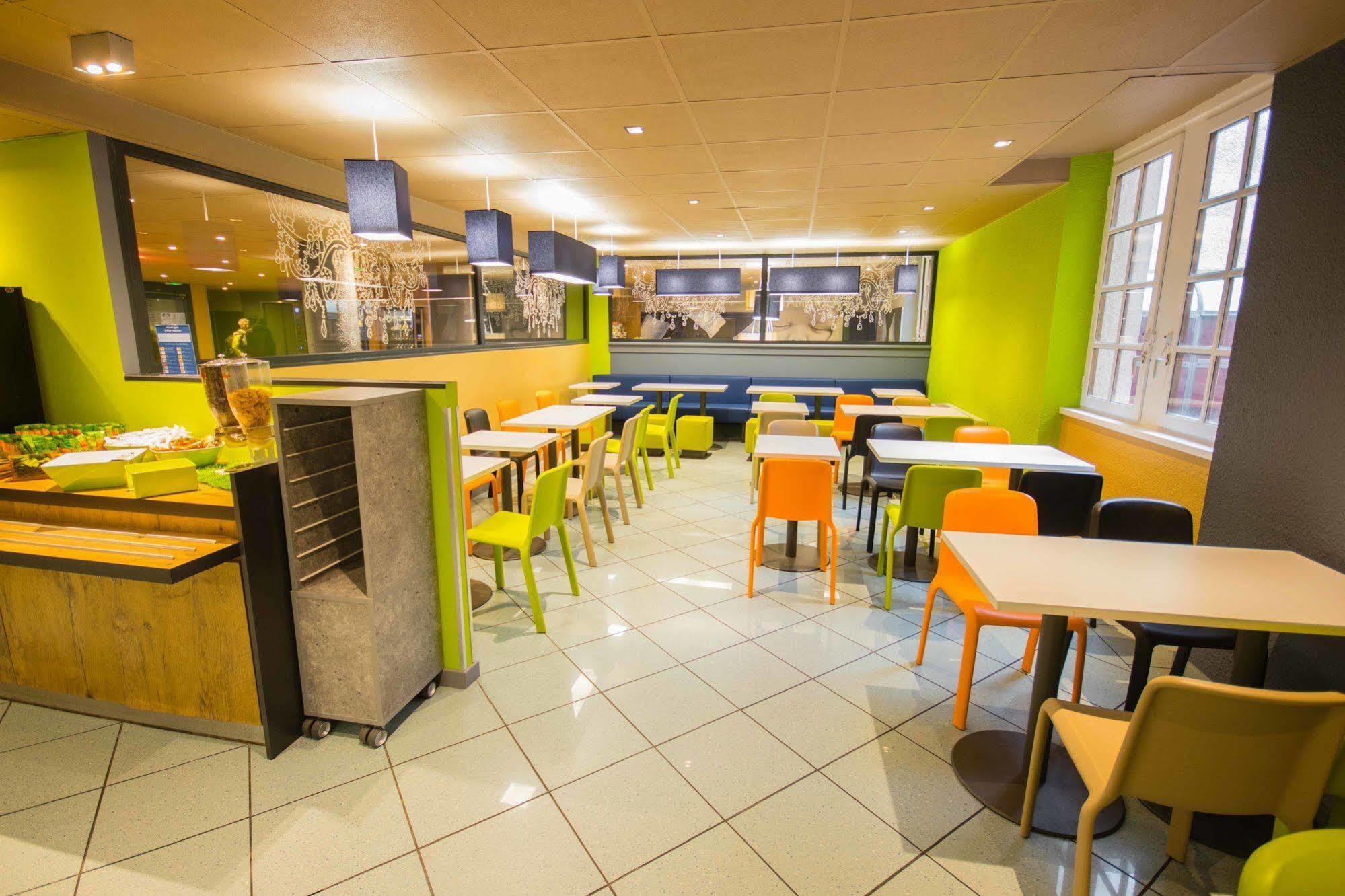 Ibis Budget Marseille Vieux Port Bagian luar foto