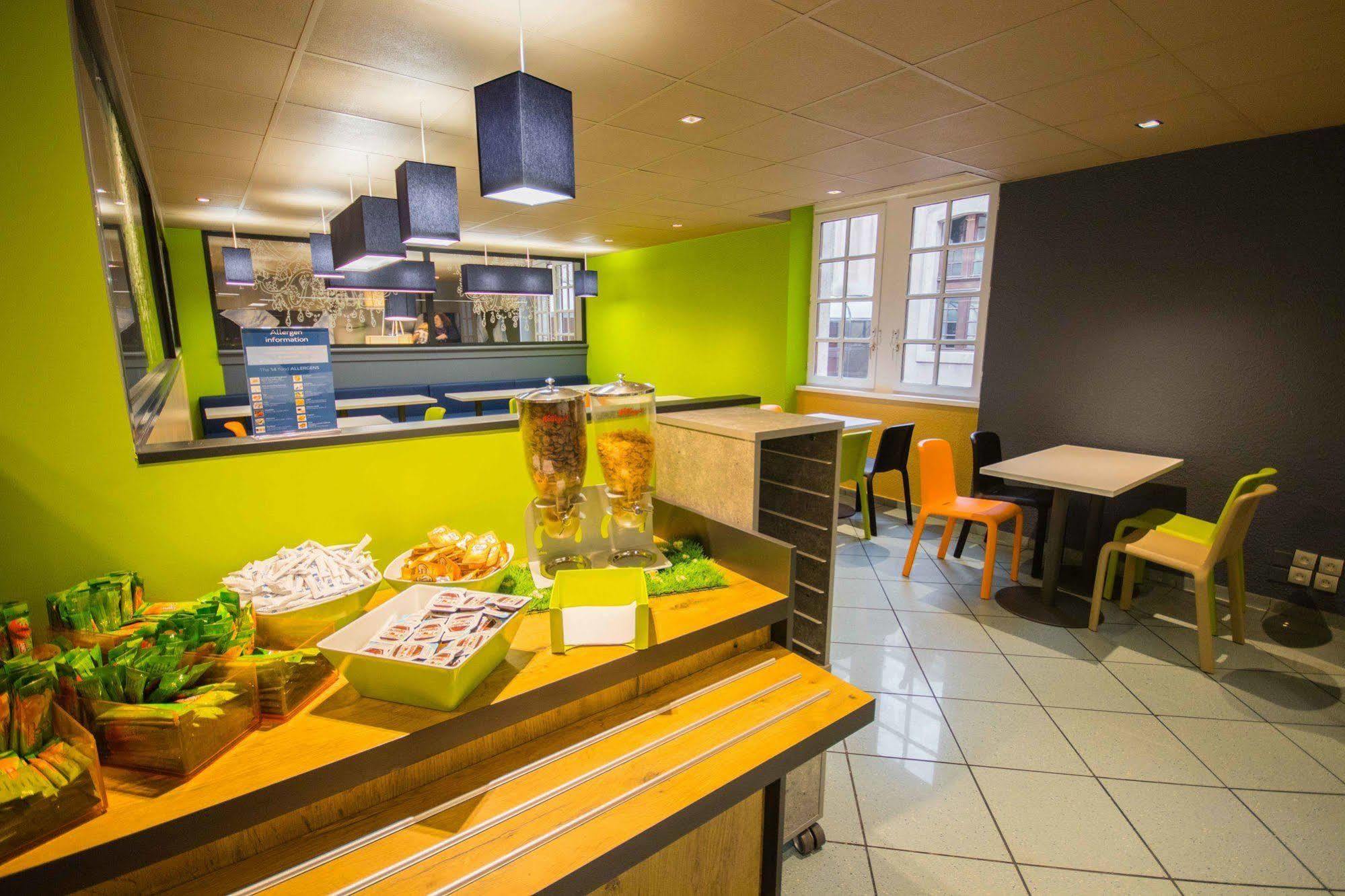 Ibis Budget Marseille Vieux Port Bagian luar foto